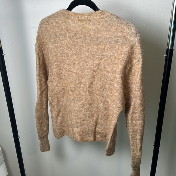 H&M Casual Wool Blend Crew Neck Tan Cozy Fall Sweater Size Small - Picture 5 of 6